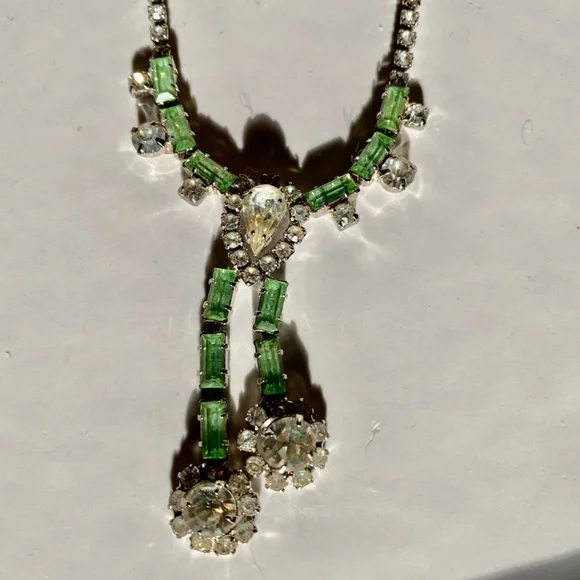 Vintage Costume Jewelry - Picture 2 of 16